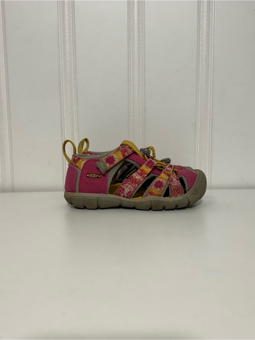 KEEN Newport yellow tie dye Kids' Pink Multi Outdoor Sandal